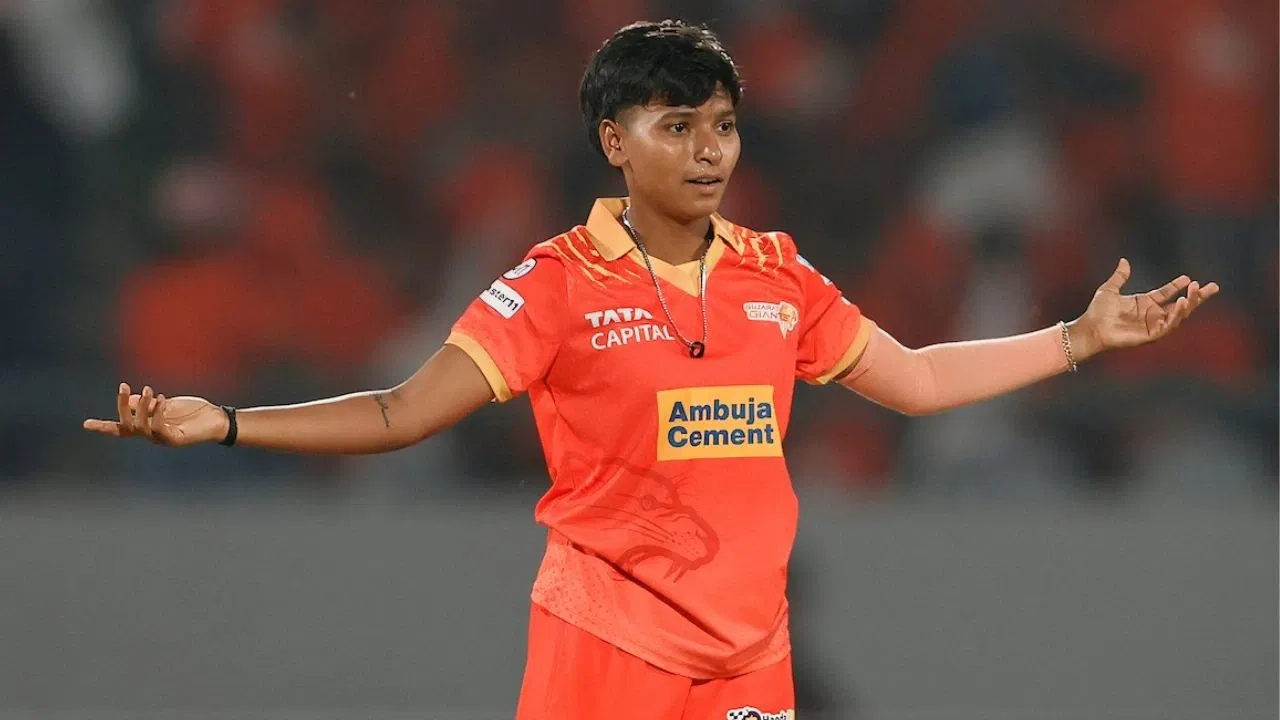 WPL 2025: Watch – Priya Mishra shocks UP Warriorz, dismisses Grace Harris, Tahlia McGrath in same over