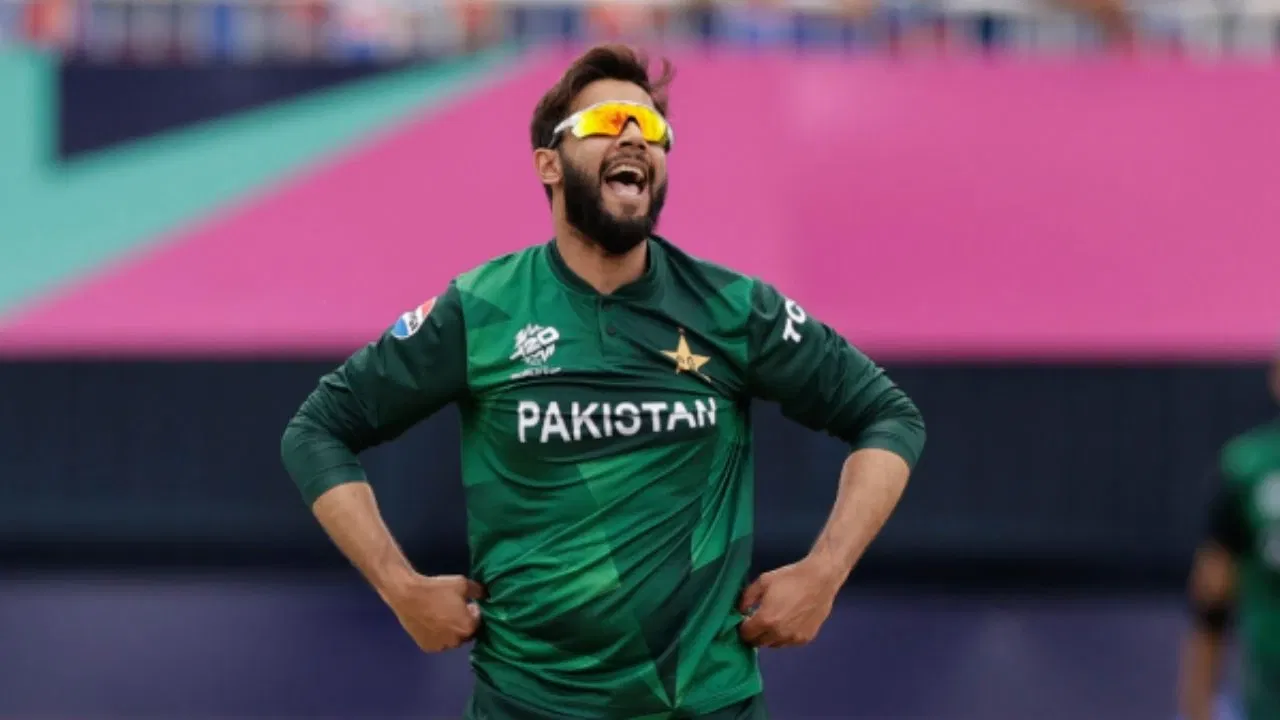 Imad Wasim haunts Babar Azam and Mohammad Rizwan after CT exit; attacks Pakistan team