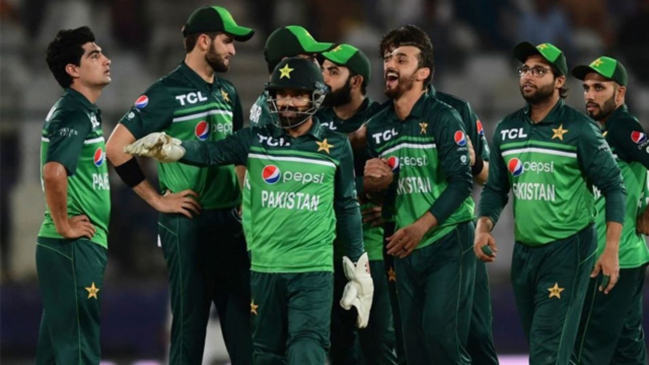 Babar Azam-less Pakistan create history vs NZ in 3rd T20I, smash fastest-ever…